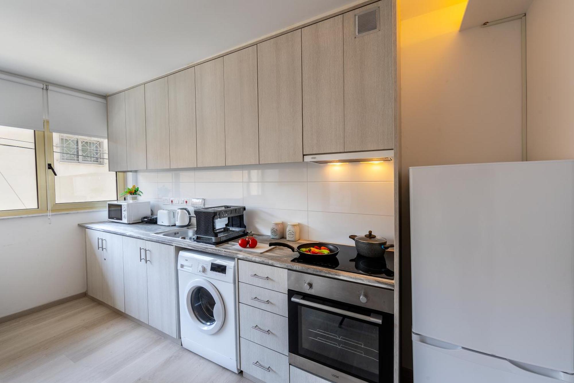 C-Premium Apts 100M From Beach And City Centre Lárnaca Exterior foto