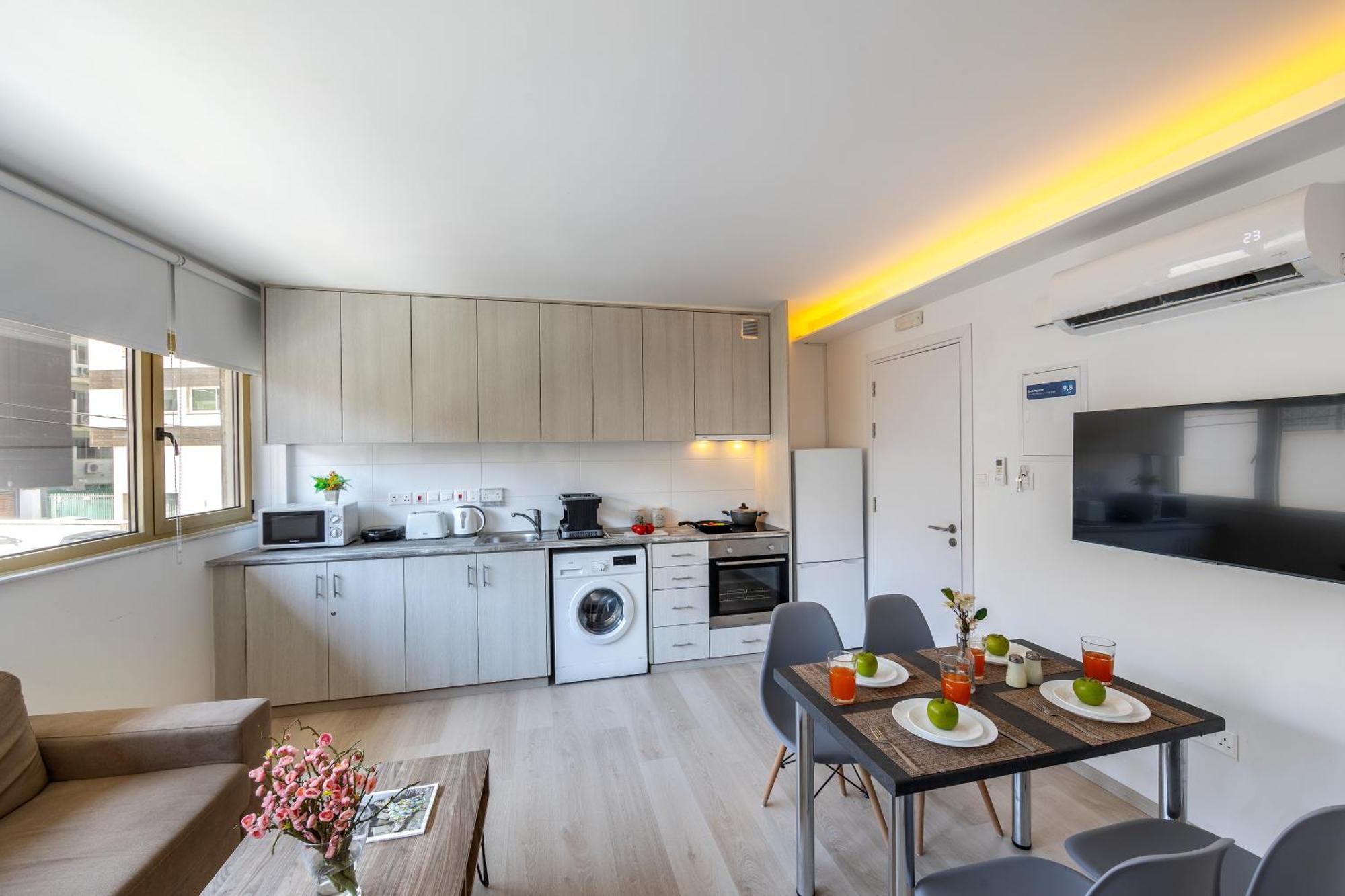 C-Premium Apts 100M From Beach And City Centre Lárnaca Exterior foto